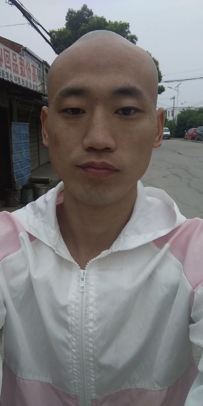 花花公子的第一张照片--郑州认干亲服务网